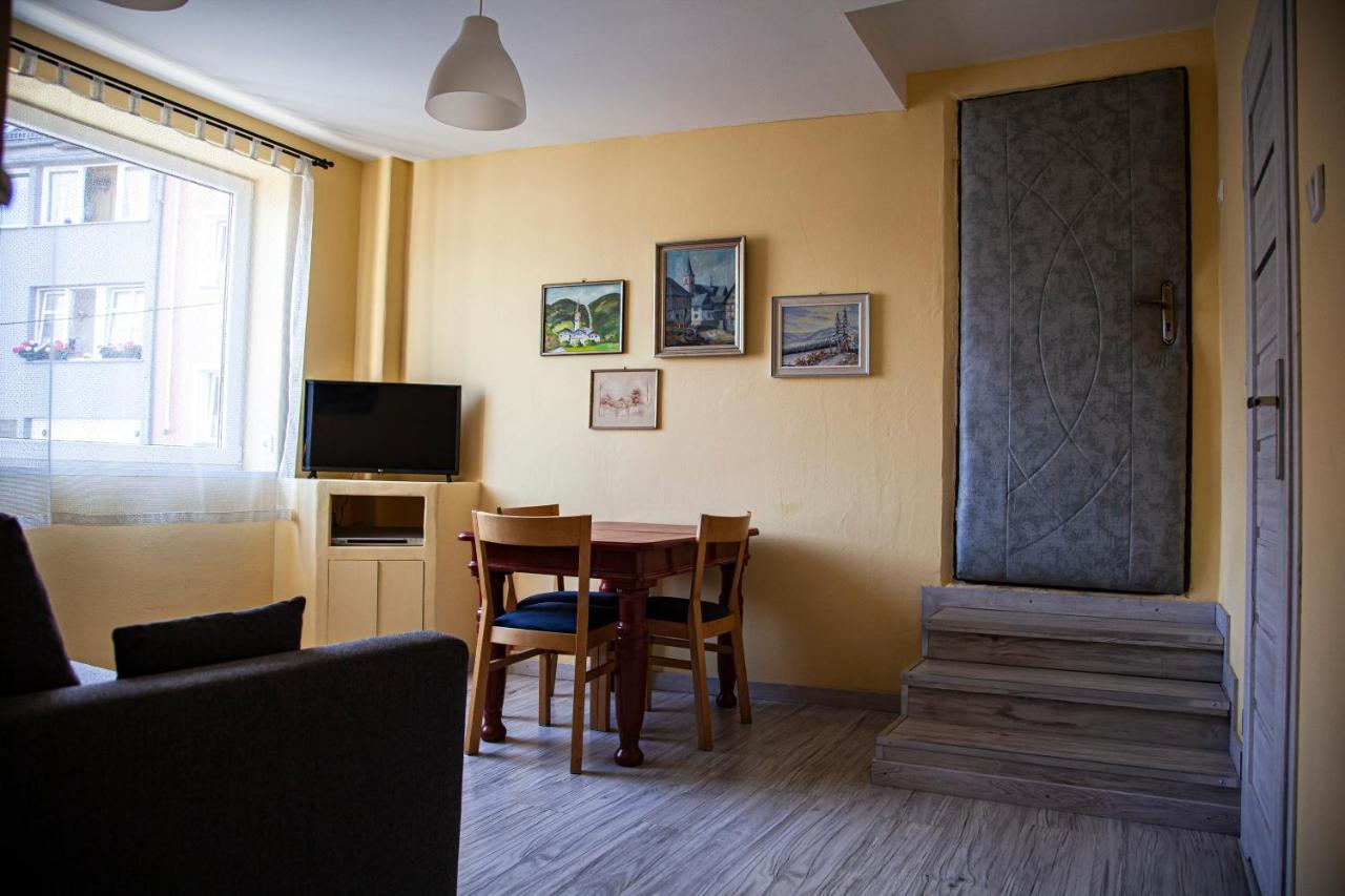 Apartamenty W Starym Kinie Свєрадув-Здруй Екстер'єр фото