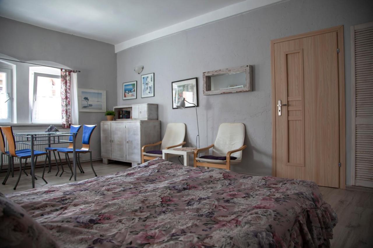 Apartamenty W Starym Kinie Свєрадув-Здруй Екстер'єр фото